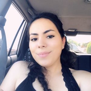 Meet your Posher, Daniela